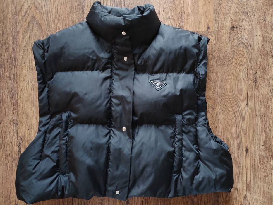 PRADA crop re nylon puffer jacket - страхотно дамско яке S КАТО НОВО