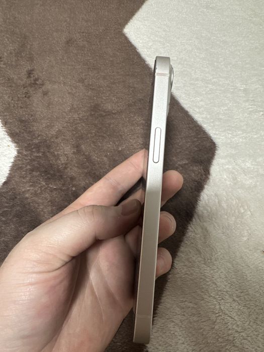 Айфон 13 с чихолами