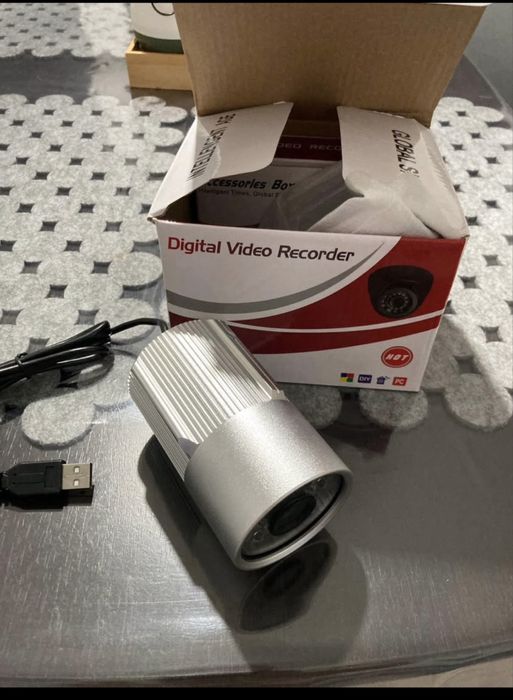 Camere supraveghere 2 bucati