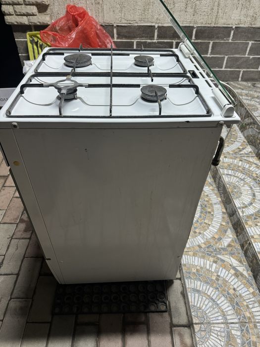 Продам газ плиту Bosch