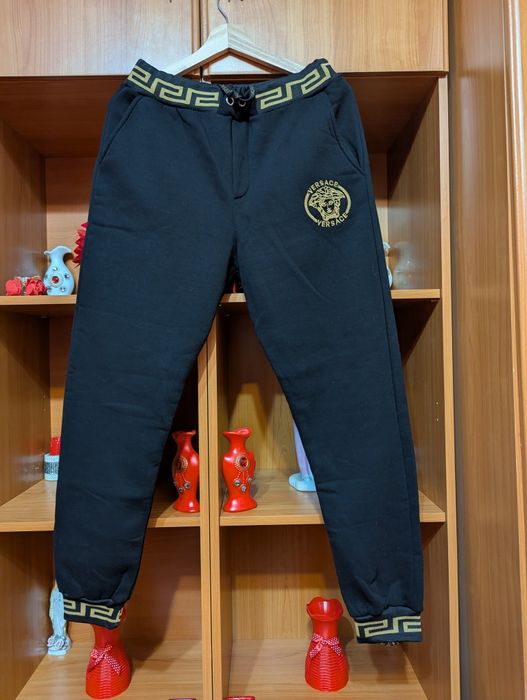 Trening dama nou cu eticheta