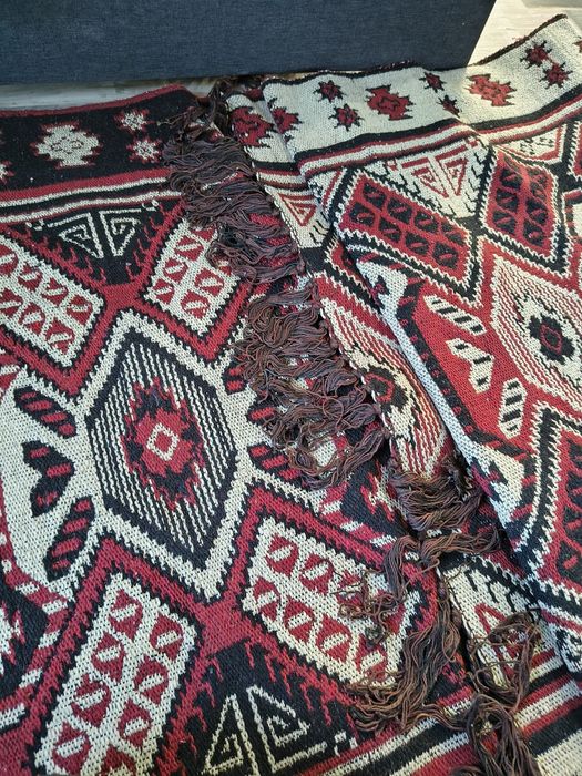 Вълнена пътека нова