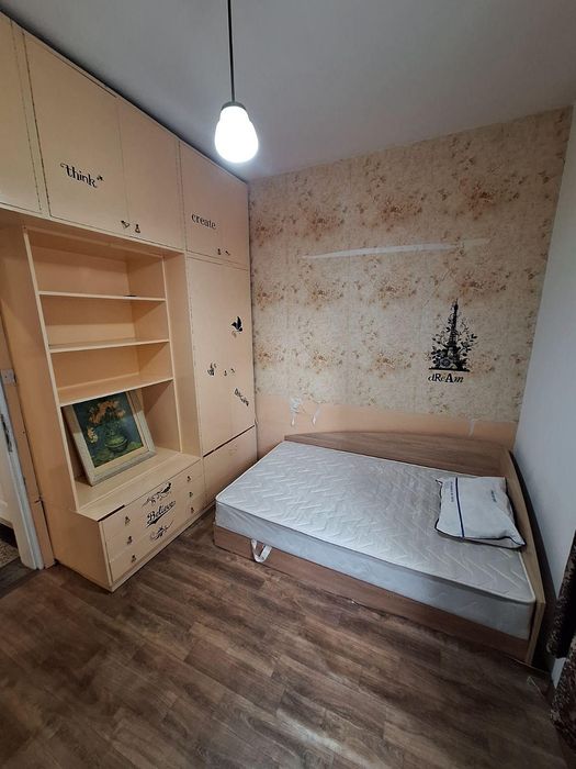 Дава се под наем Тристаен апартамент в Пловдив, Център - 107 кв.м за 434 € - Снимка #2