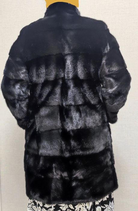 Норковая шуба черная