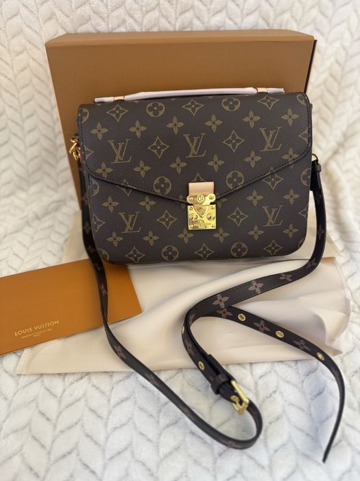 Дамска чанта нова