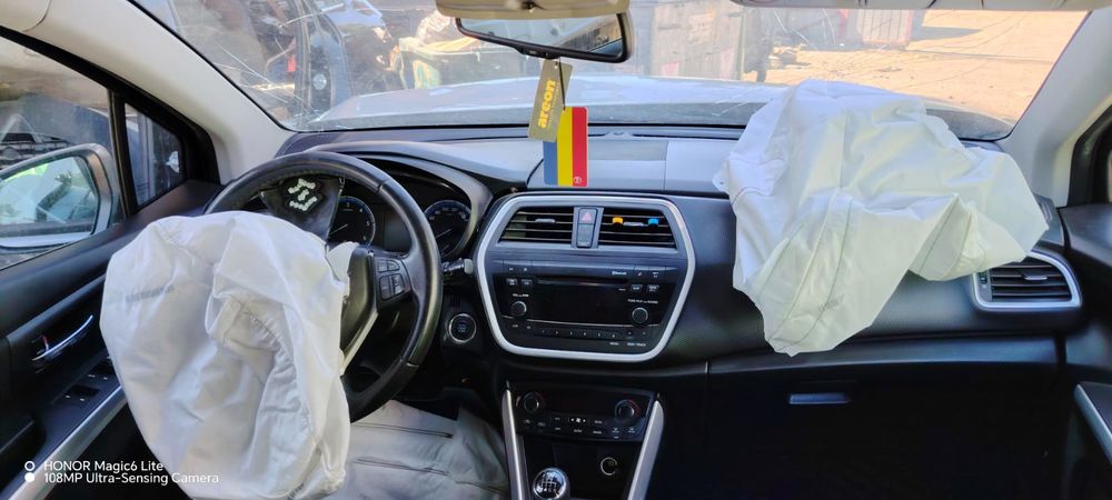 Dezmembrez Suzuki SX4 - 2 (2013 - 2016), 1.6 DDiS D16AA, manual, D16AA
