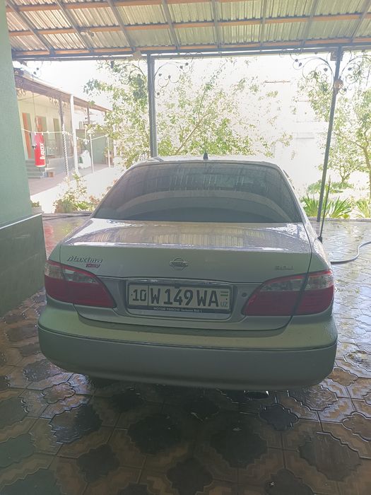 Nissan maxima 2000 yil xolati yaxshi butun moshina, padyubka sepilgan.
