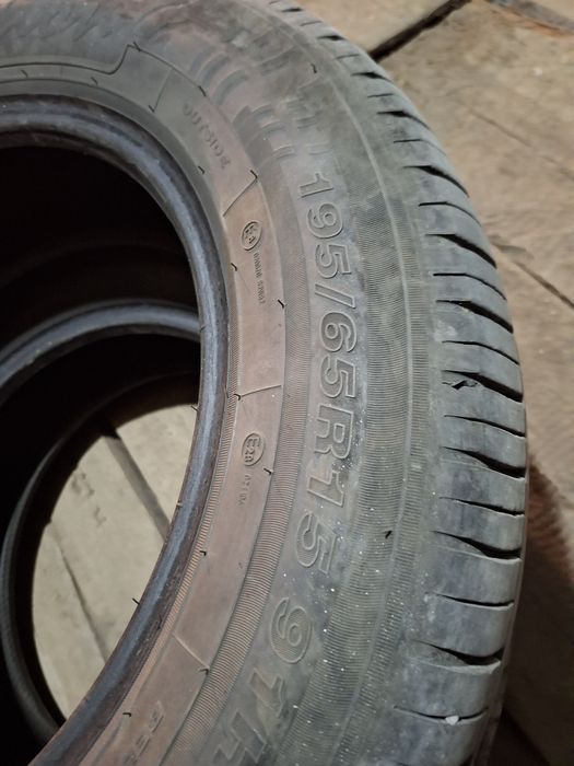 Продам б/у шины 195/65/15 летние