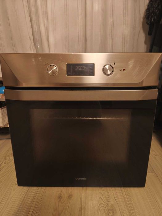 Фурна за вграждане GORENIE