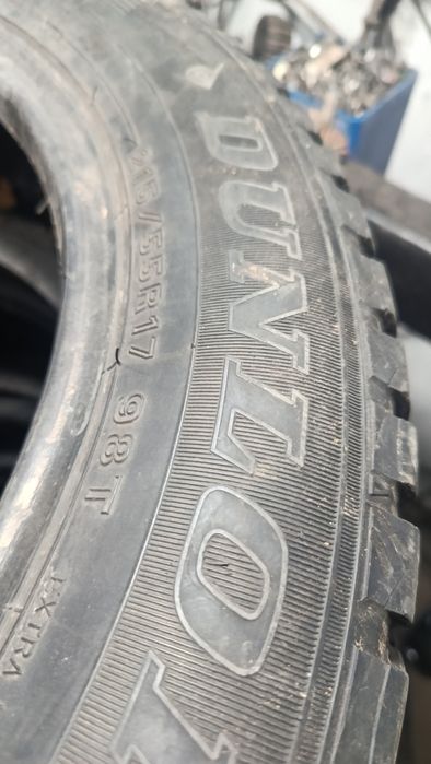 Dunlop 215/55/17 зимние