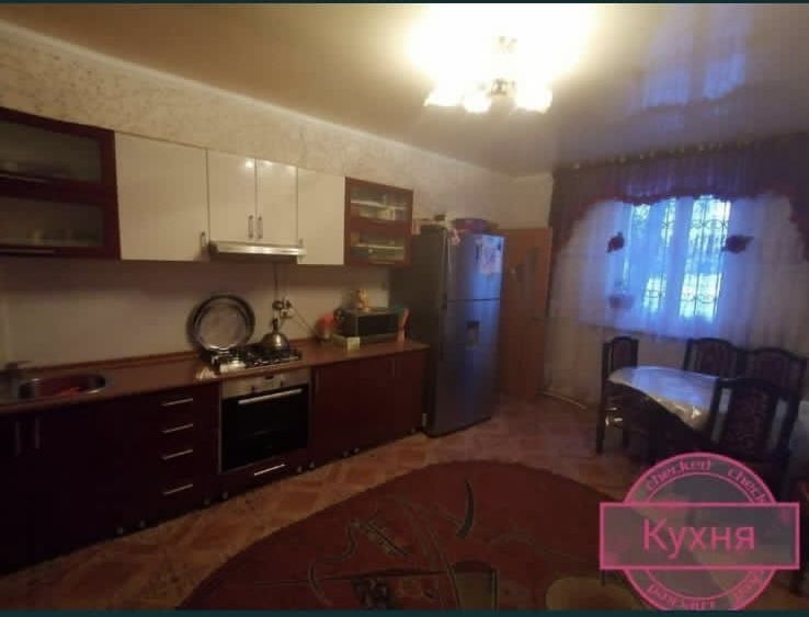 Продаётся большой частный дом в п. Актас