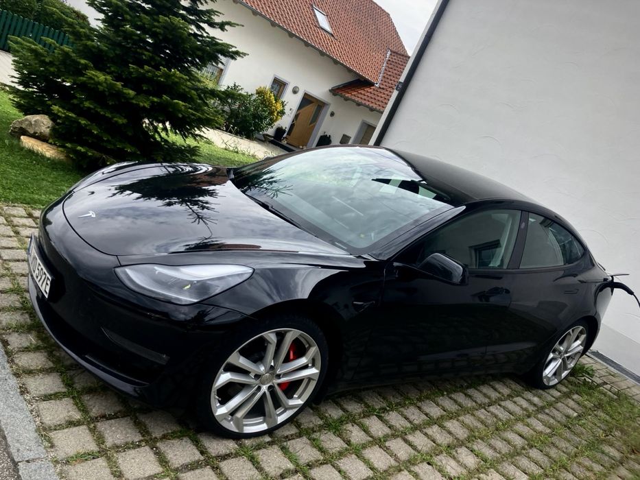 20” джанти с гуми за Tesla ОРИГИНАЛНИ Desent