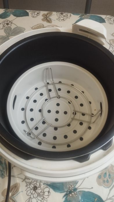 Мультиварка-скороварка RMC-PM503