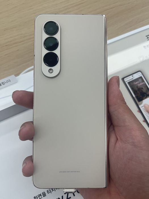 Samsung Z Fold 4 / 512 / 12