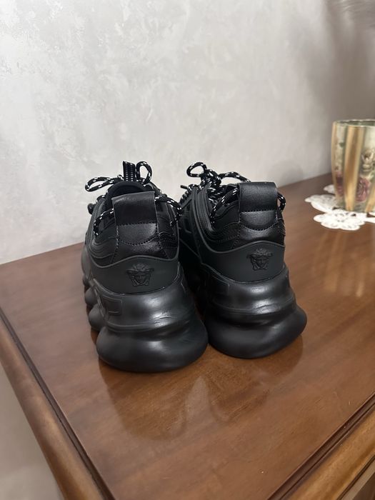 Versace chain reaction-black