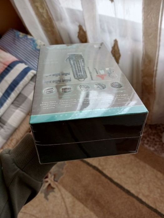 VGR 282 Professional hair clipper va VGR 106 hair clipper
Complect VGR