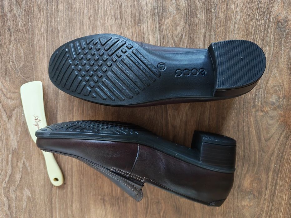 Обувки - естествен кожа - Ecco