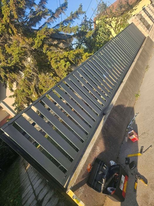 Reparații acoperisuri /Montaj jgheaburi și burlane/săgeac metalic,gard,horn velux
