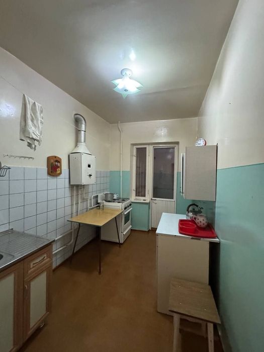 3 ком. квартира, 3/4/4. Спутник 7 (Сергели). Дом кирпичный.