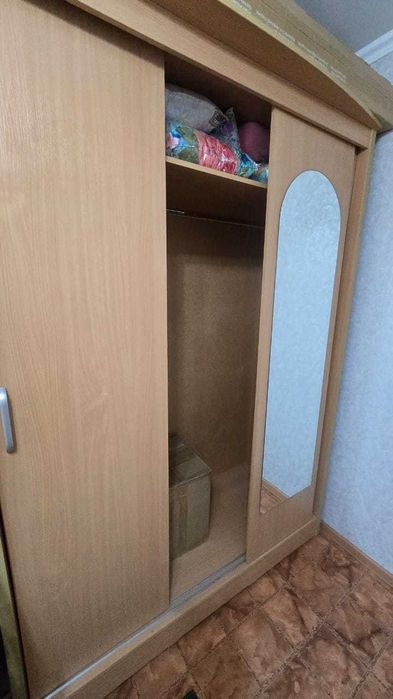 Продам шкаф-купе