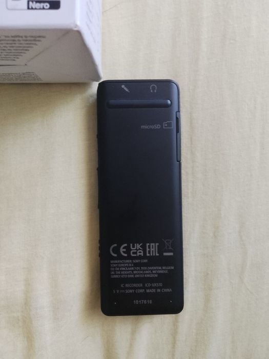 Диктофон Sony ICD-UX570