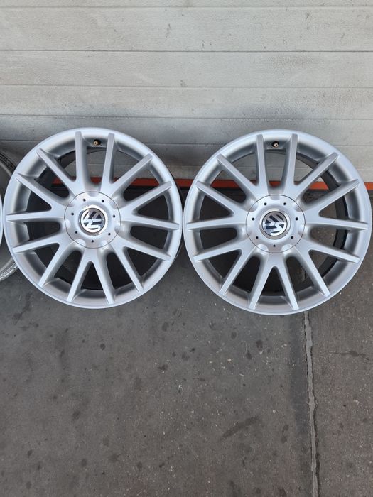 Оригинални джанти за ФОЛКСВАГЕН VW R17 5x112 ET54 7J