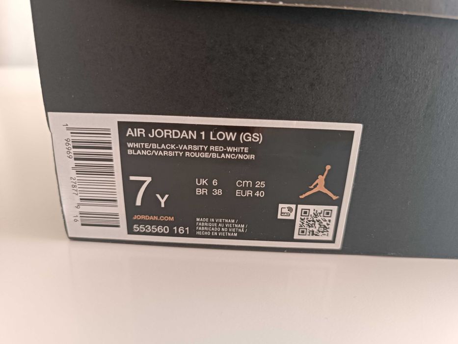 Маратонки Nike Air Jordan N40