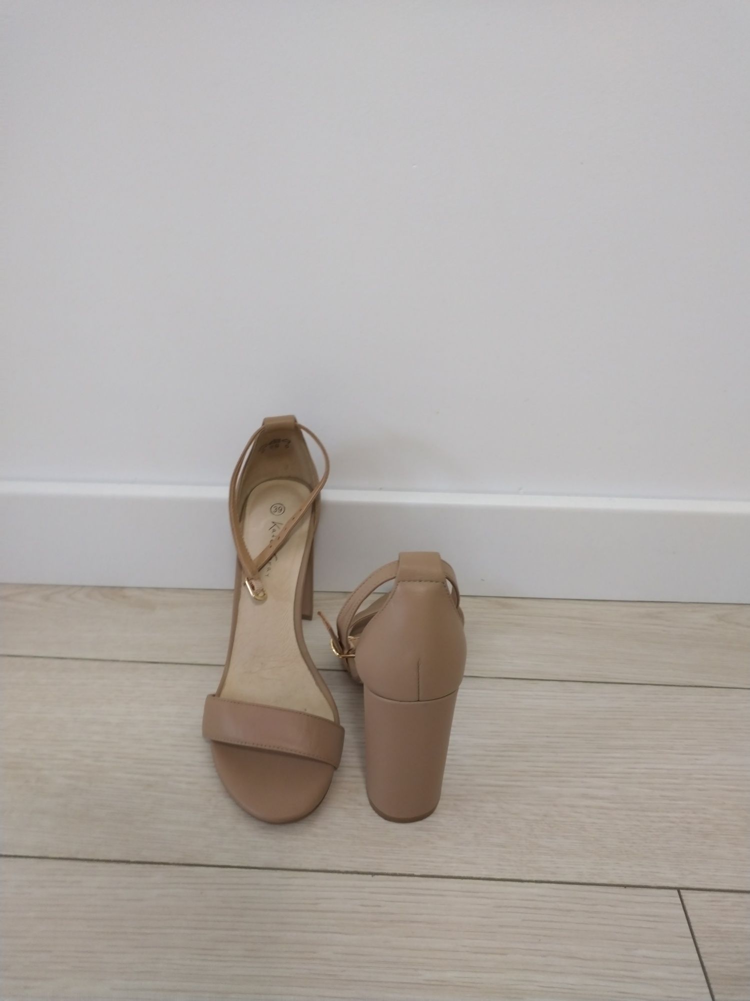 Sandale discount kate gray