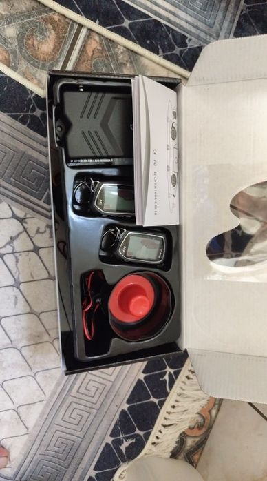 De vânzare alarma auto cu pornire motor