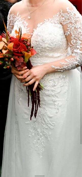 Vand rochie de miresa