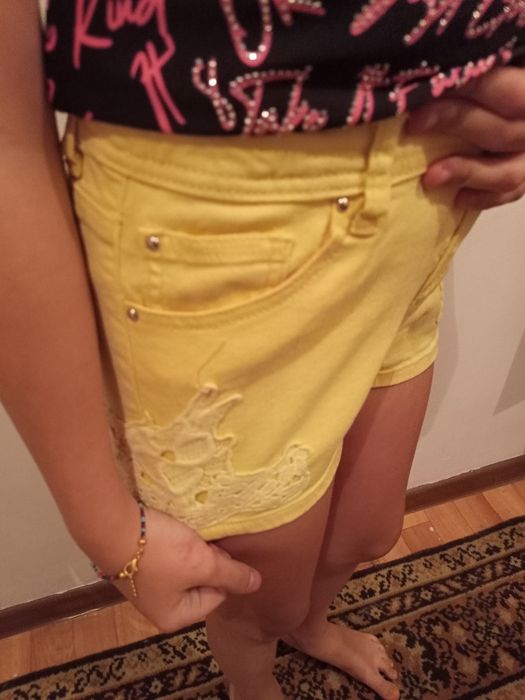 Продам летнюю одежду на девочку