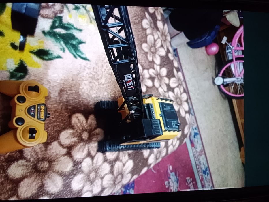 Продам подъемный кран на пульте..