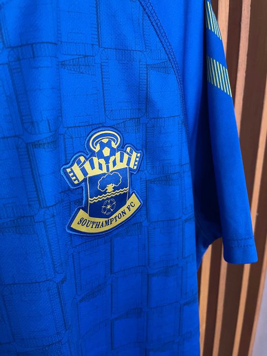 Tricou fotbal Southampton Hummel 2021-2022 away M original Premier League