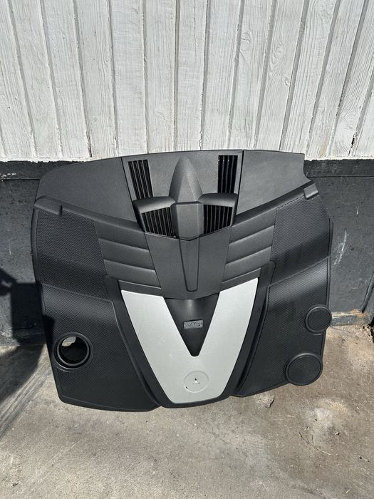 Кора/капак двигател Mercedes S320 235кс W221