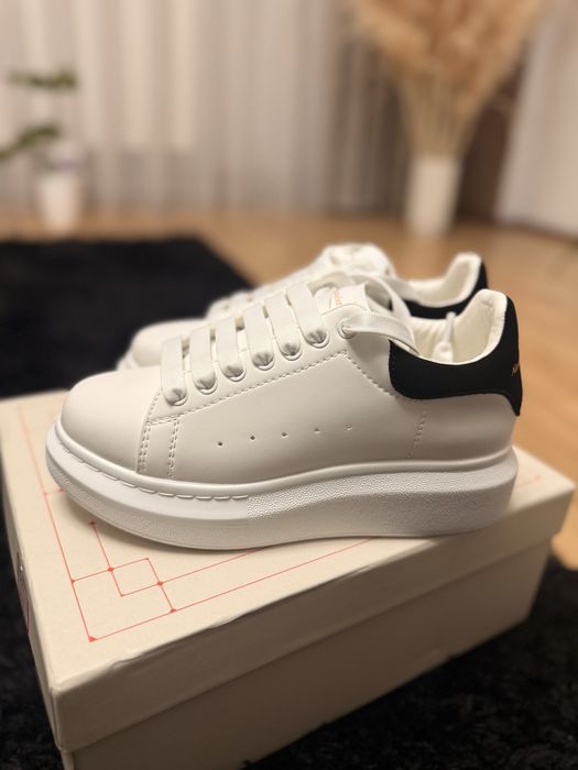 Adidasi Alexander Mcqueen noi
