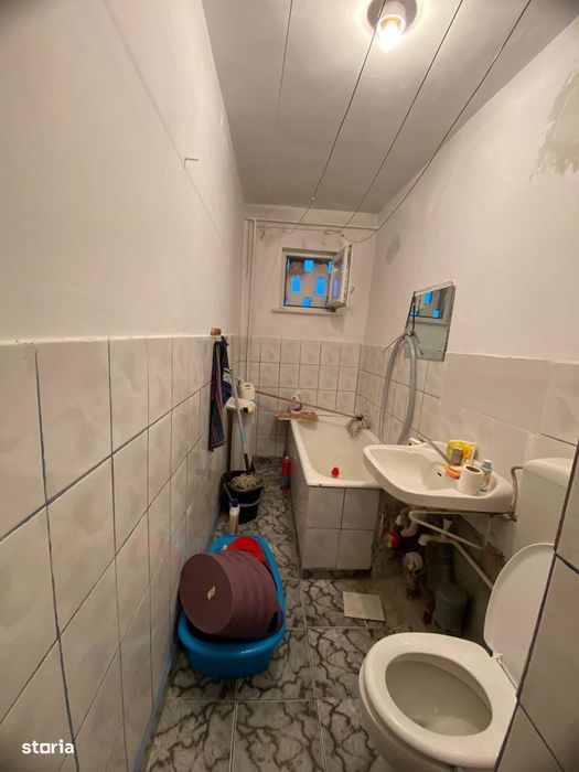 Apartament cu 2 camere ,centrala, termopan, balcon, Narcisa