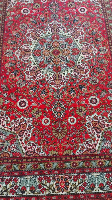 Продам красивый ковер 30.000 тг