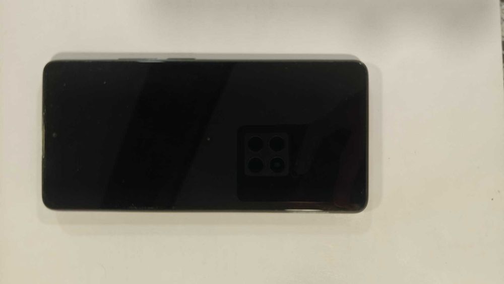 Продавам телефон Xiaomi 11T Pro