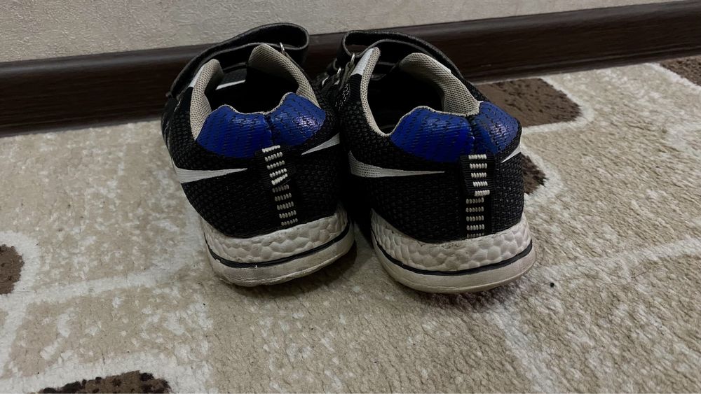 Кроссовки 35-36 размер на детей