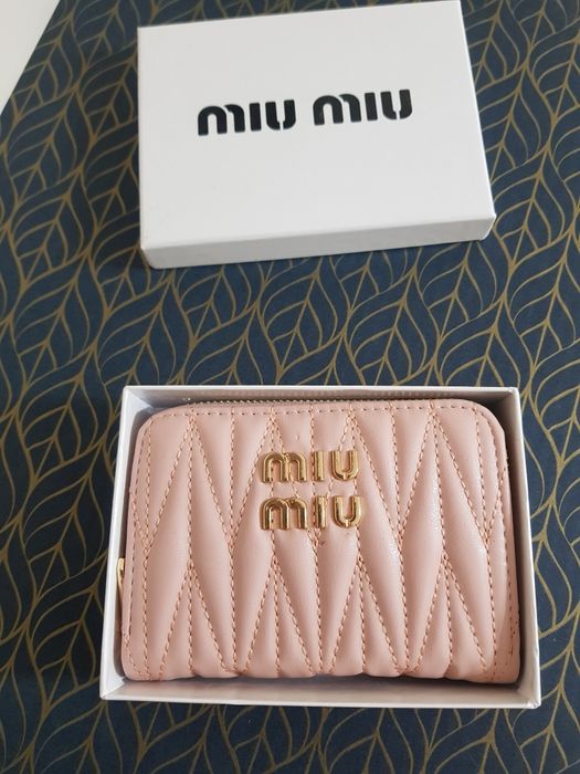 Miu Miu portofel 13 x 9cm