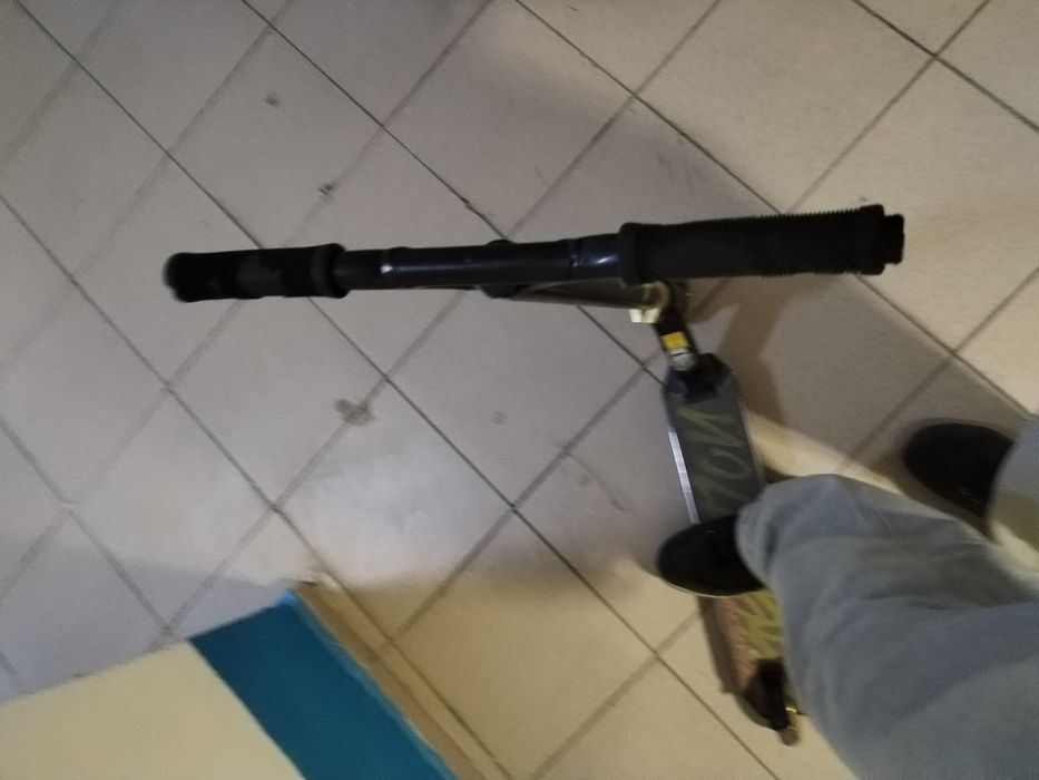 Продам Самокат в неплохом состоянии