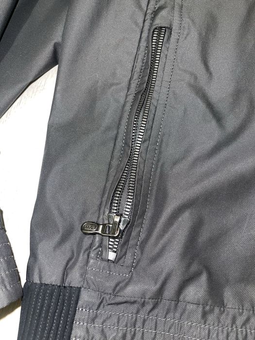 Geaca  firma Hugo Boss !