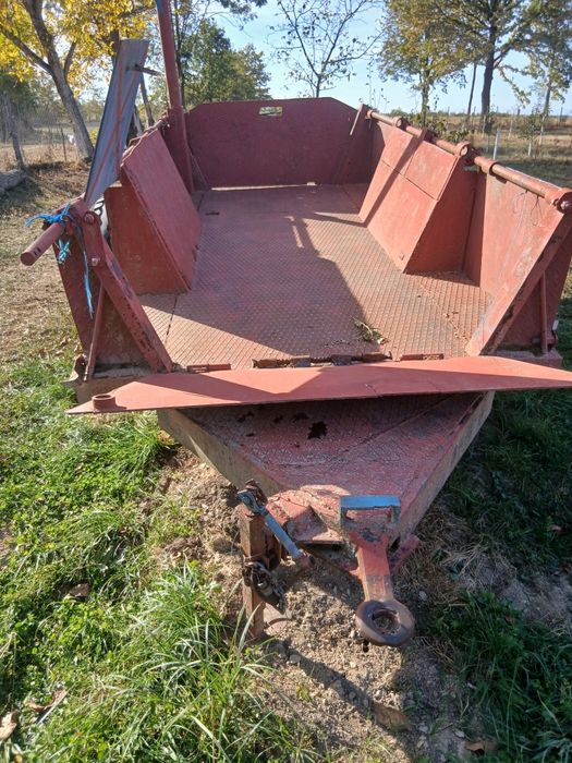 Vand remorca de tractor