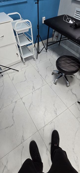 Продаю мебель для салонов красоты