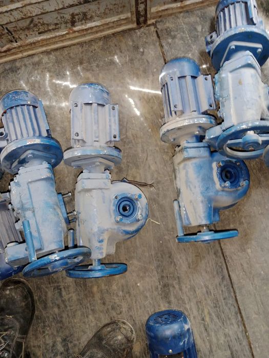 Электрический асихронный двигатель