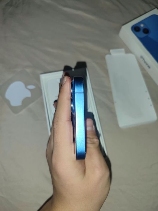 Продам iphone 13