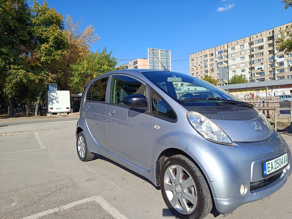 Peugeot iOn 100% electric