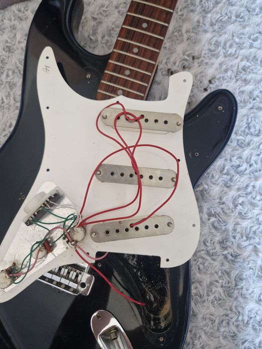 Vand chitara electrica tip Stratocaster Axman probabil Korea