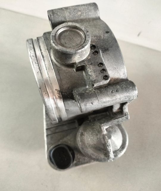 Clapeta accelerație 2.5i / 3.0i 1354751694604 / 7516946 BMW Seria 5