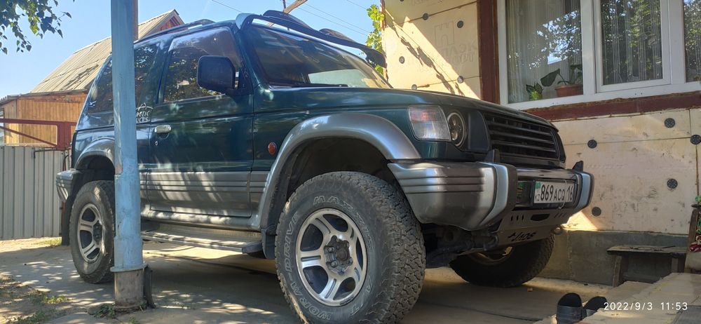 Продам  Mitsubishi Pajero 2